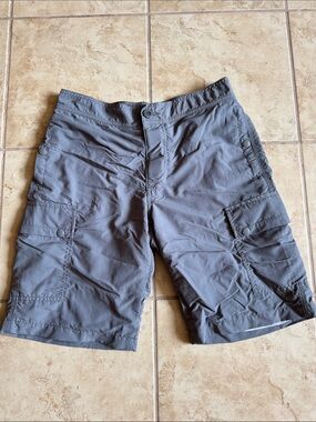Express Men's Gray Cargo Lined Swim Shorts Size Small Excellent Condition
